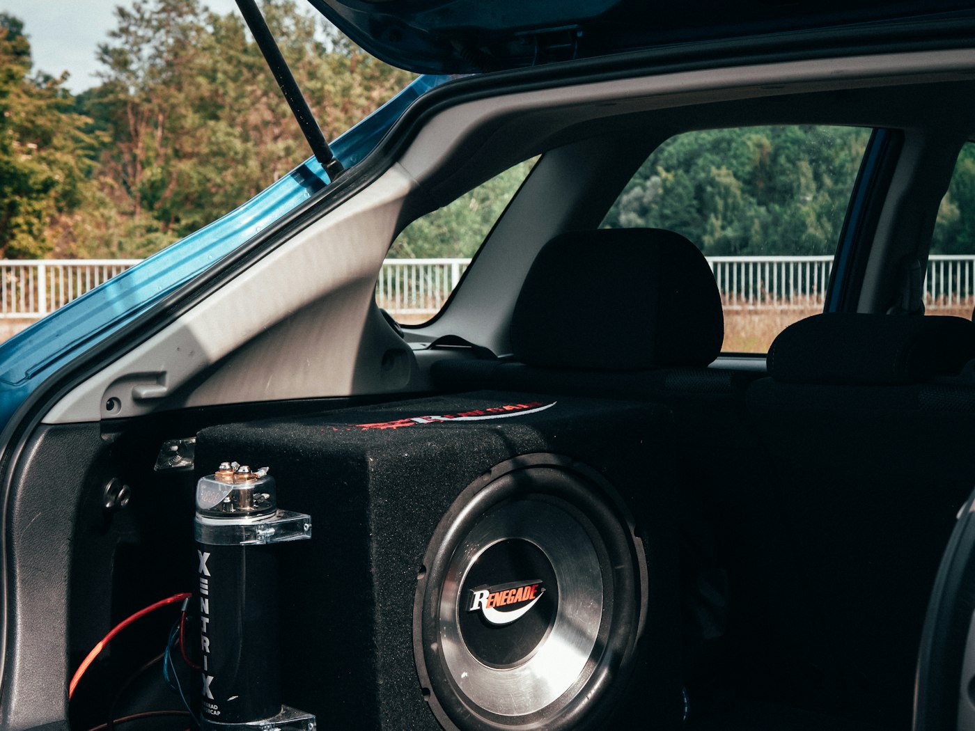 Subwoofer e amplificatore